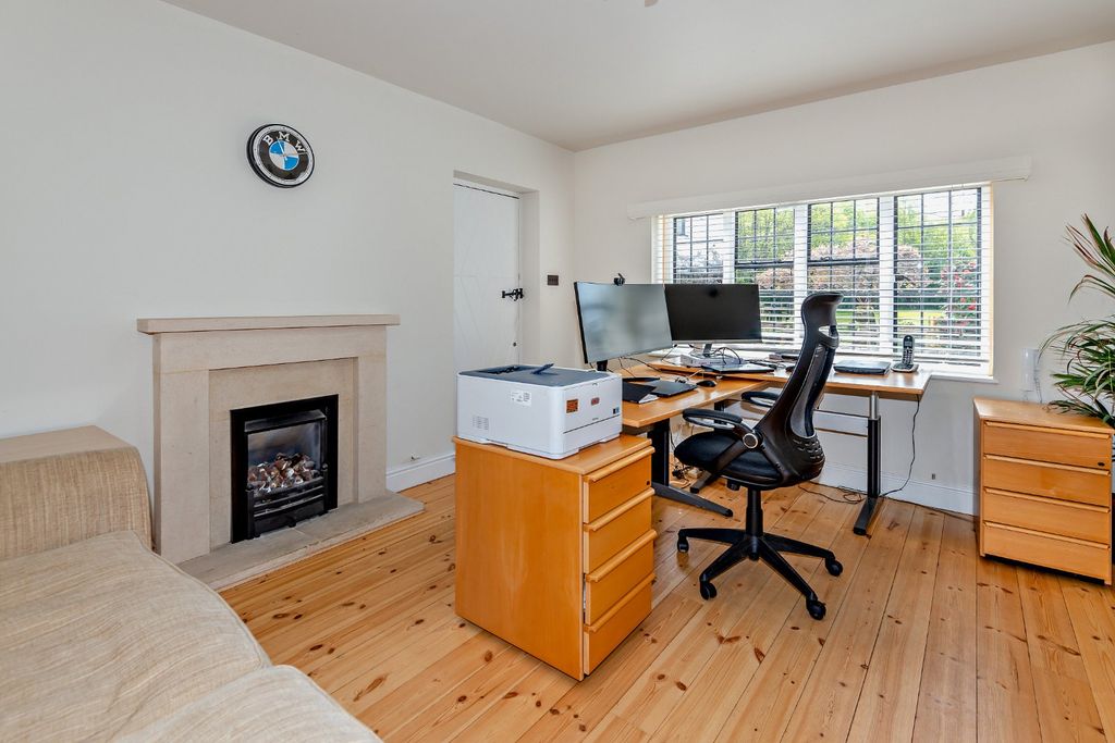 Additional image 17 of 6 bed detached house for saleWinkfield Street, Maidens Green, Windsor, Berkshire SL4