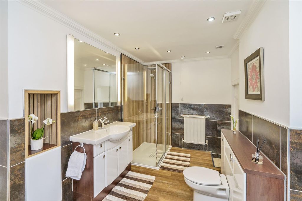 Additional image 24 of 5 bed end terrace house for saleKilbagie Street, Kincardine FK10