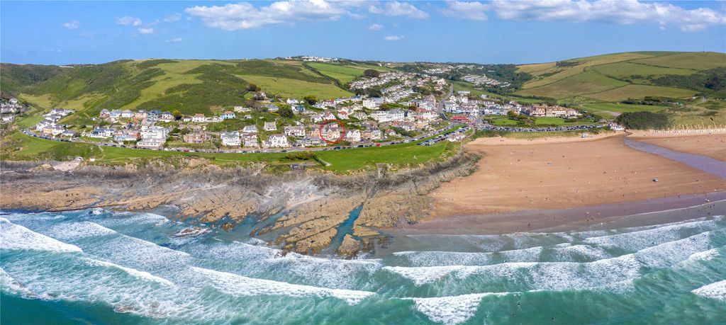 2 bed flat for saleRockfield Road, Woolacombe, Devon EX34 photo 2