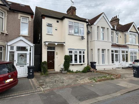 Goodmayes Avenue, Goodmayes IG3