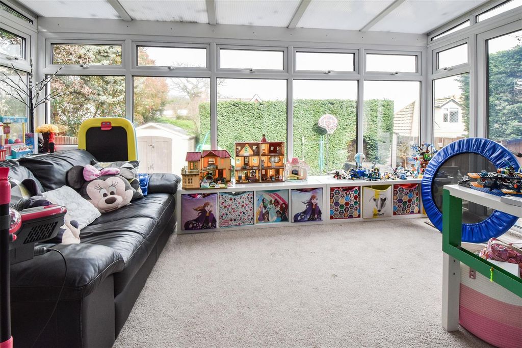 Additional image 7 of 4 bed detached house for saleThe Gardens, Doddinghurst, Brentwood CM15
