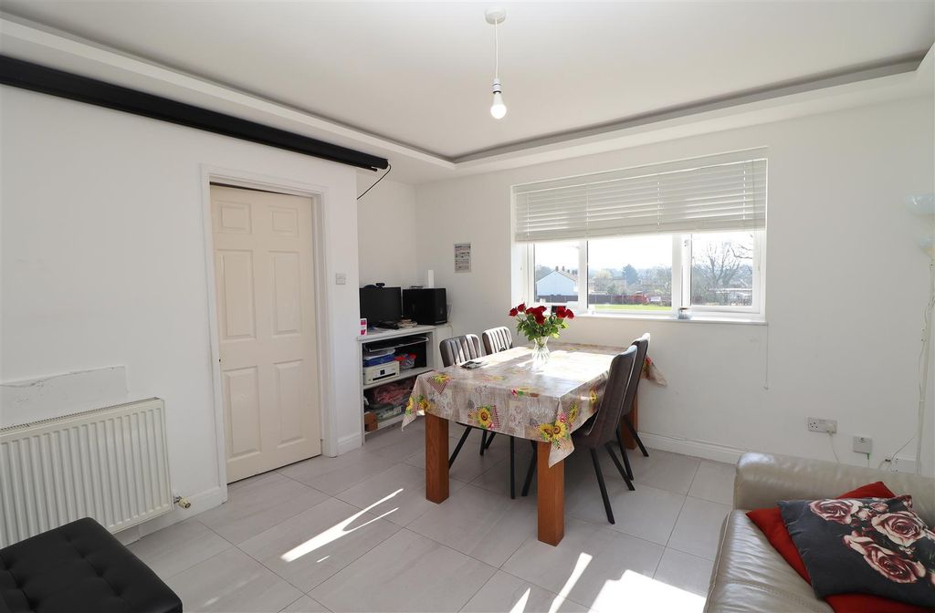 Additional image 9 of 2 bed maisonette for saleCrown Road, Borehamwood WD6