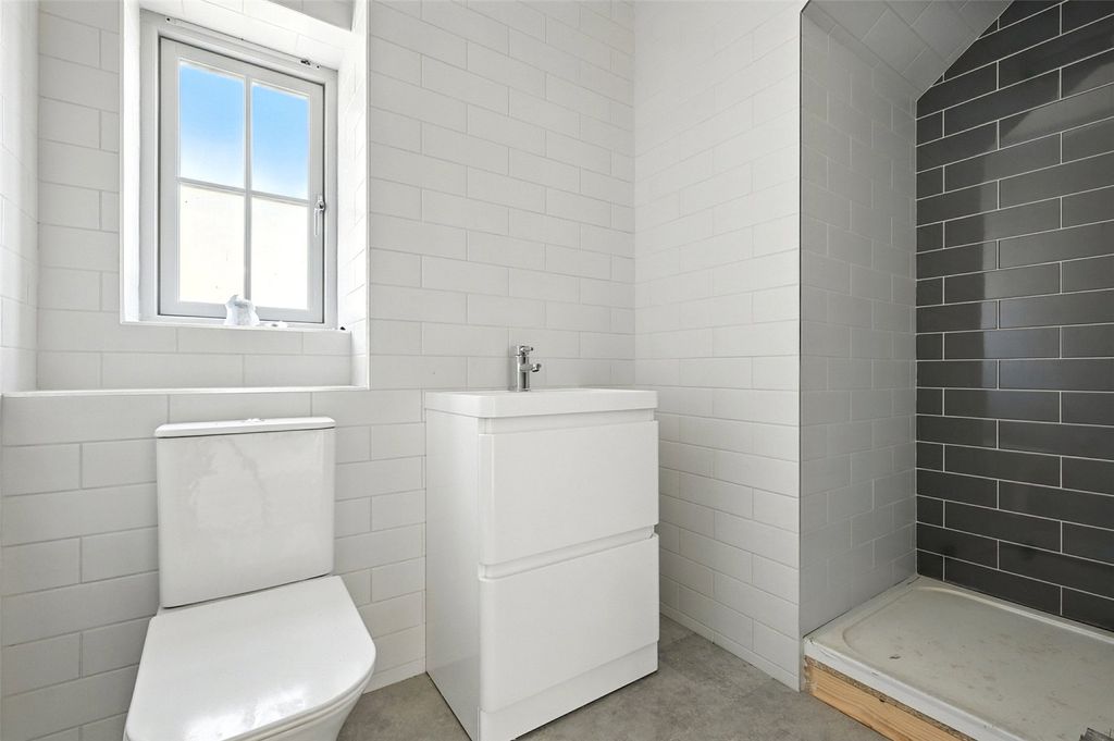 Additional image 9 of 1 bed flat for saleCox's Yard, 16-18 Rayne Road, Braintree, Essex CM7