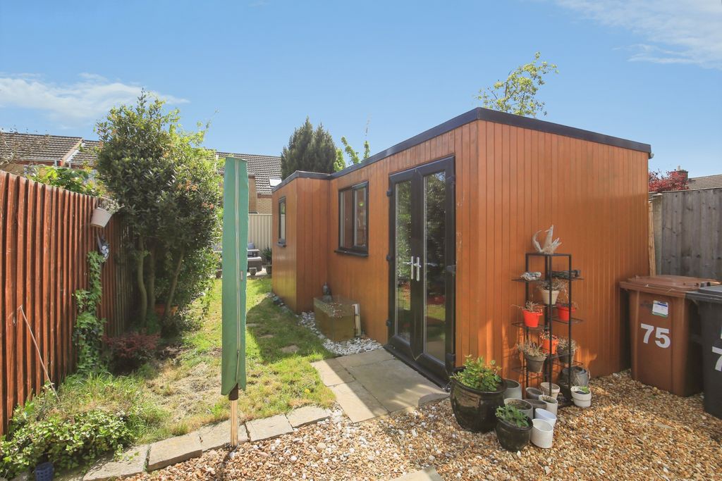 Additional image 19 of 3 bed semi-detached house for saleQueens Walk, Peterborough PE2