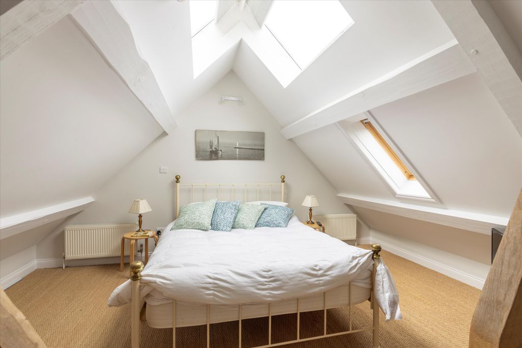 Additional image 22 of 7 bed detached house for saleStokke Common, Great Bedwyn, Marlborough, Wiltshire SN8