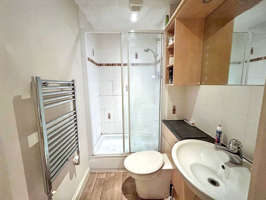 Additional image 7 of 2 bed flat for saleNunn Gardens, Fellside Road, Whickham, Newcastle Upon Tyne NE16