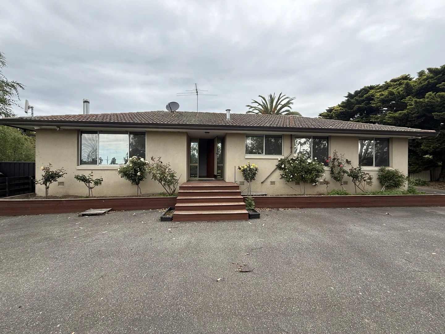 4 Meadow Road, Devon Meadows VIC 3977