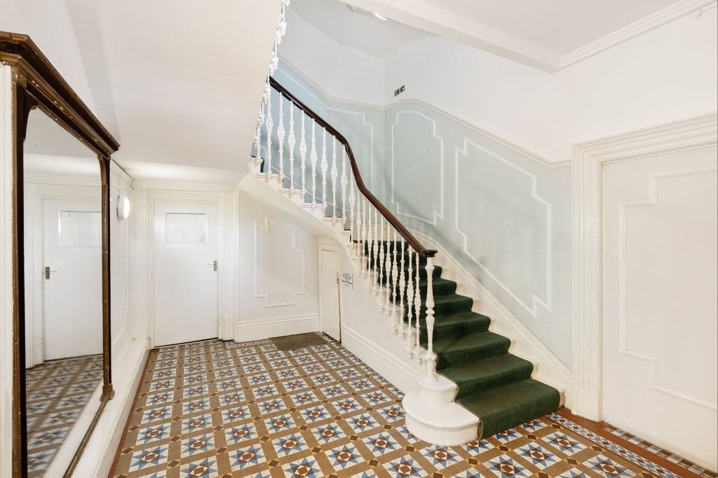 Additional image 17 of 3 bed flat for saleMarine Parade, Brighton BN2