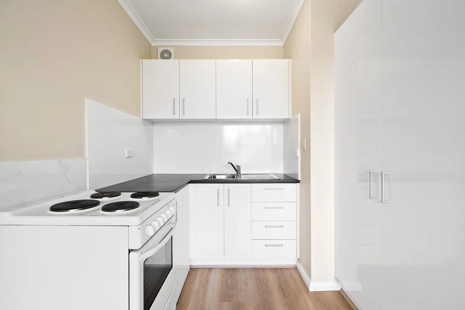 3/830 Drummond Street, Carlton North VIC 3054
