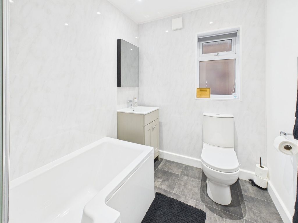 Additional image 14 of 2 bed flat for saleElmer Road, Elmer, West Sussex PO22