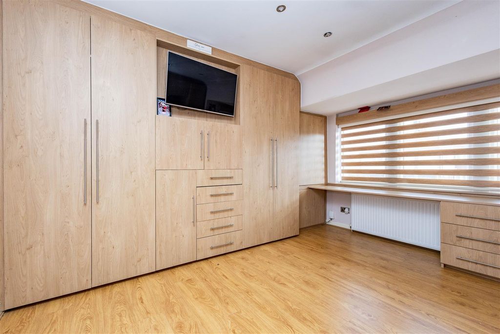 Additional image 19 of 3 bed detached house for saleVicarage Lane, Blackpool FY4