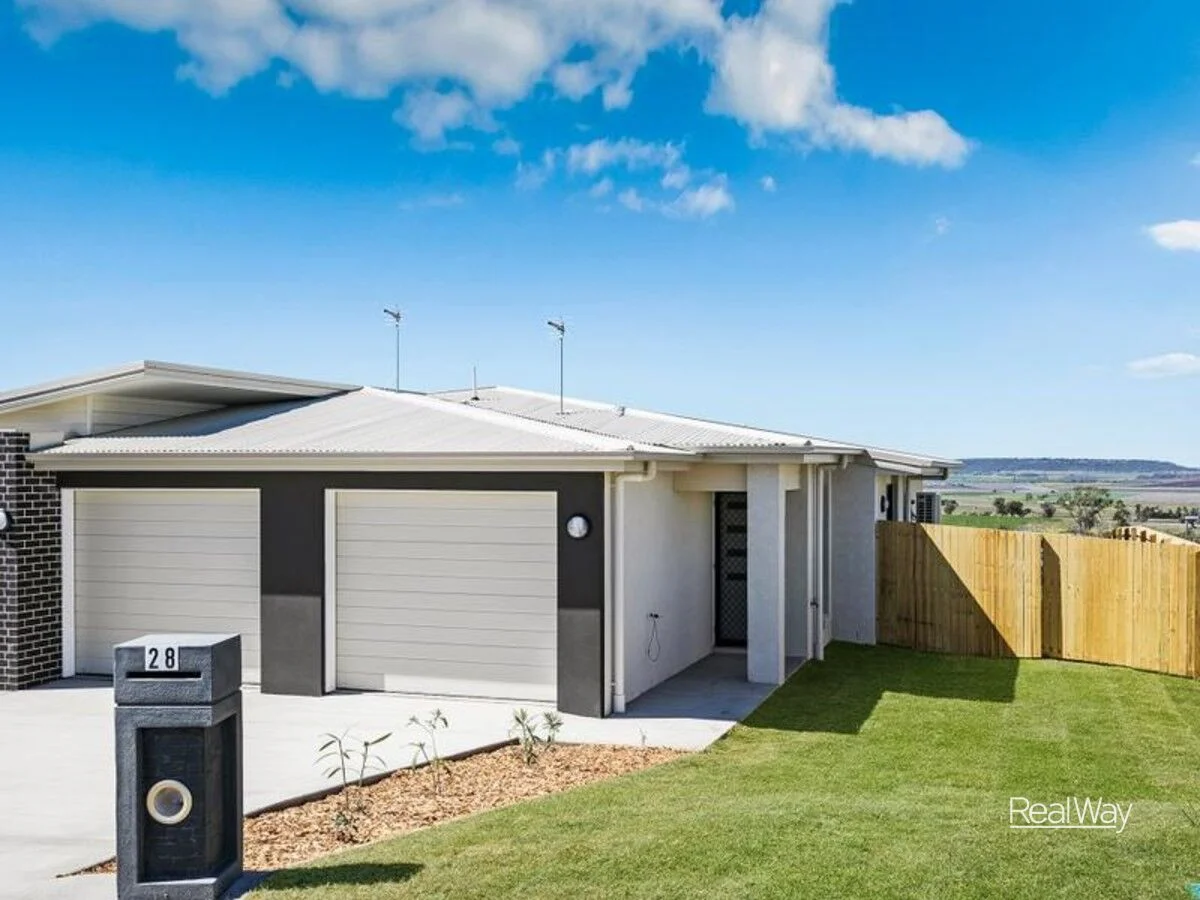 2/28 Kensei Street, Wyreema QLD 4352