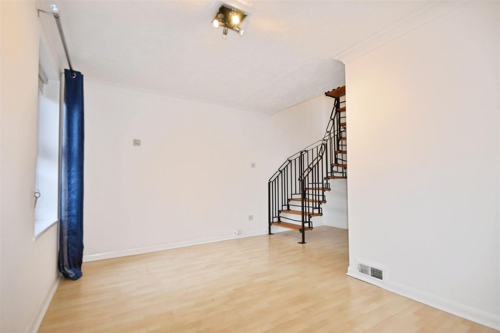 Additional image 2 of 1 bed terraced house for saleManor Vale, Brentford TW8