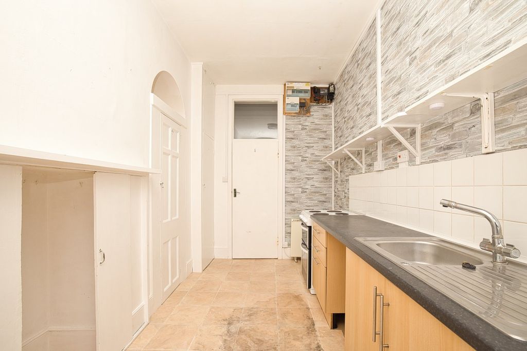 Additional image 3 of 2 bed flat for saleJoss Gap Road, Broadstairs CT10