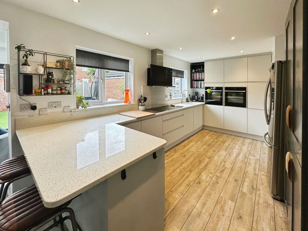 Additional image 8 of 5 bed detached house for saleHazledine Way, Bridgnorth WV16