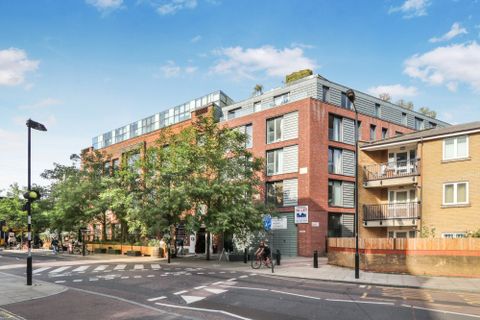 Richmond Road, Arthaus Apartments E8