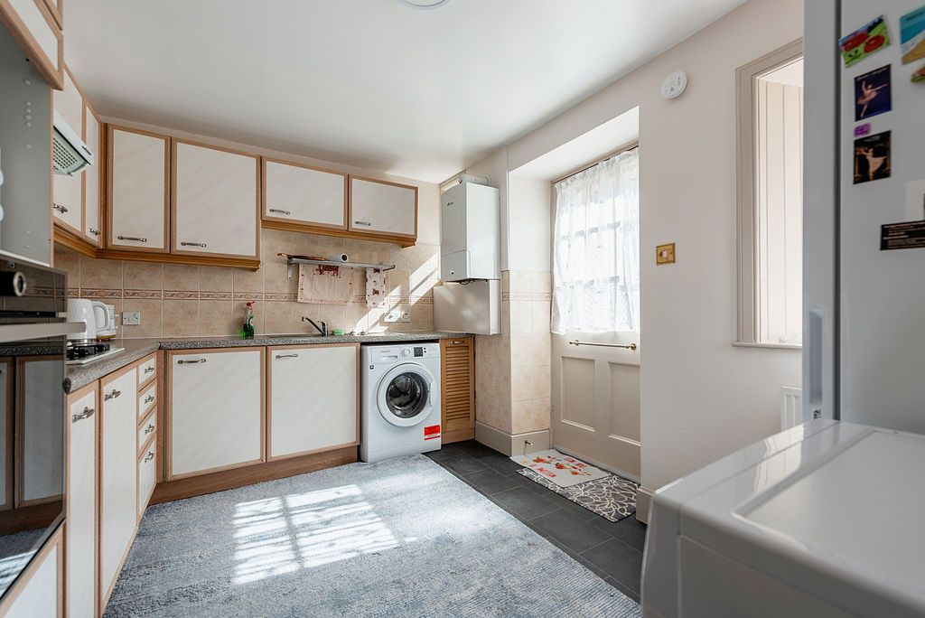 Additional image 4 of 2 bed flat for sale1 London Road, Dalkeith EH22