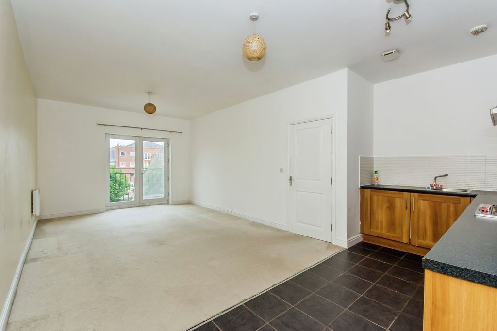 2 bed flat for saleSutton Terrace, Haven Village, Boston, Lincolnshire PE21 photo 3