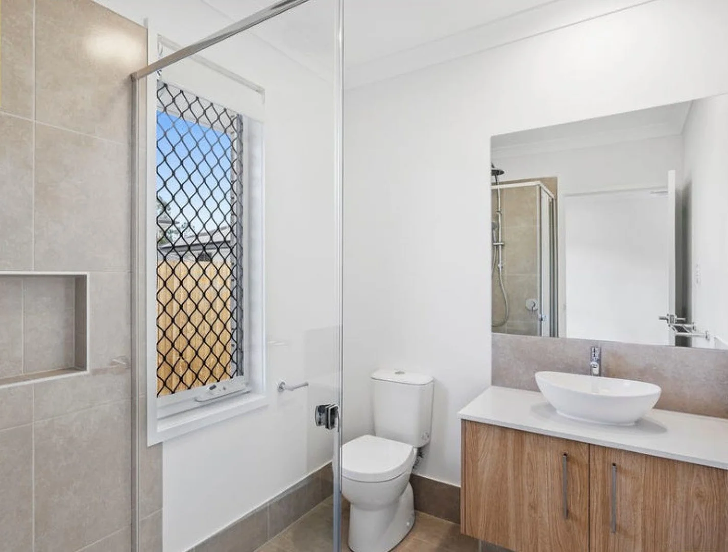 Additional image 10 of 11 Viewpoint Street, Pallara QLD 4110