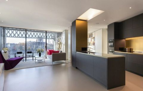 Lewis Cubitt Square, London N1C