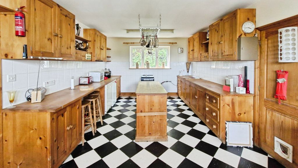 Additional image 2 of 8 bed detached house for saleCunnery Road, Church Stretton SY6