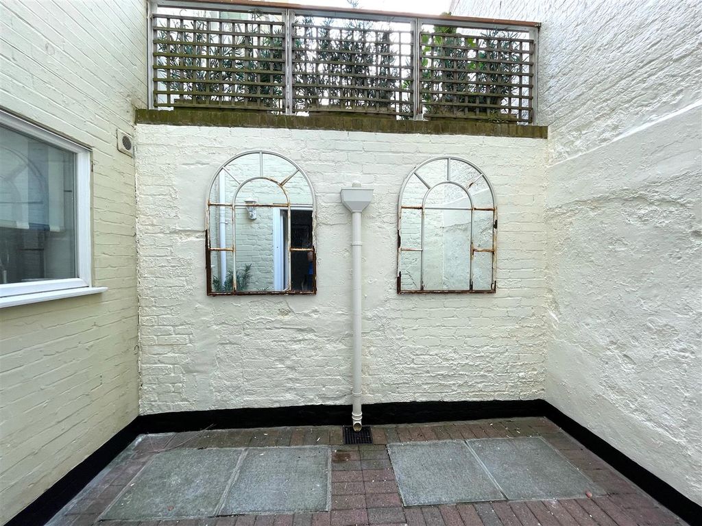 Additional image 3 of 3 bed flat for saleVictoria Parade, Broadstairs CT10
