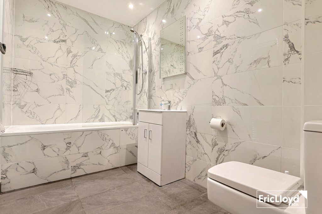 Additional image 8 of 3 bed flat for saleOvergang Road, Brixham TQ5