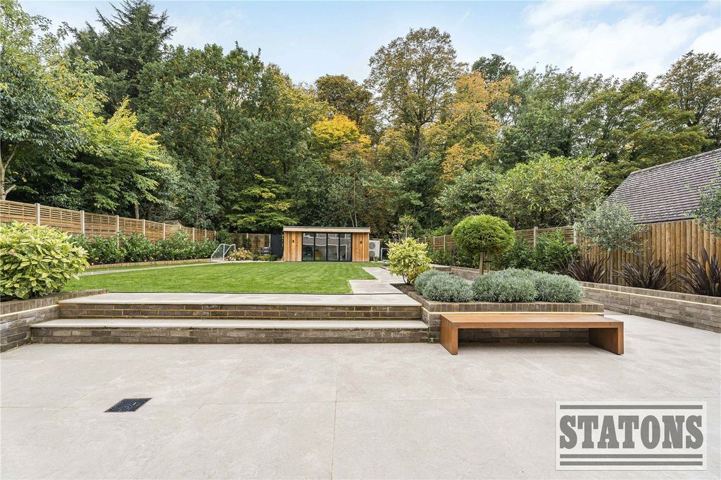 Additional image 39 of 5 bed detached house for saleBarham Avenue, Elstree, Borehamwood, Hertfordshire WD6