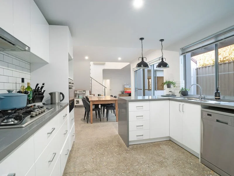 Additional image 4 of 49C Westview Street, Scarborough WA 6019