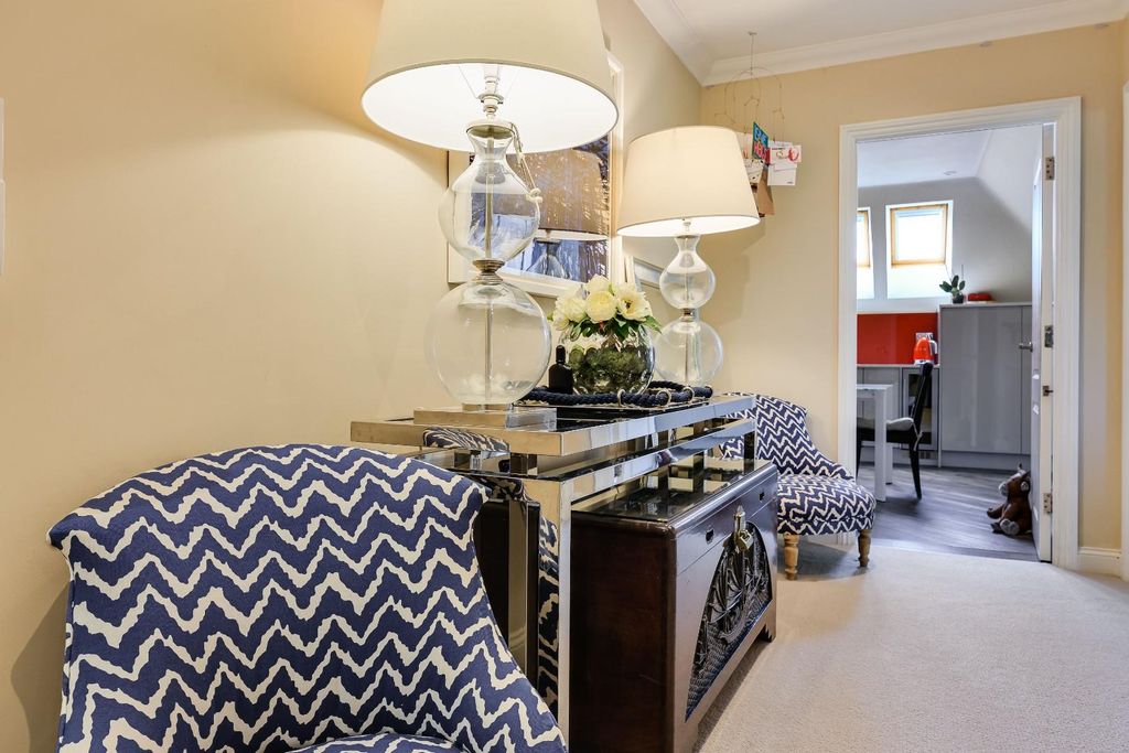 Additional image 18 of 2 bed flat for sale193 Huntingdon Road, Cambridge CB3