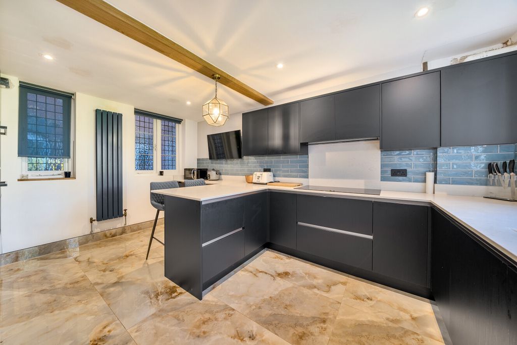 Additional image 7 of 2 bed maisonette for saleBickley Park Road, Bromley BR1