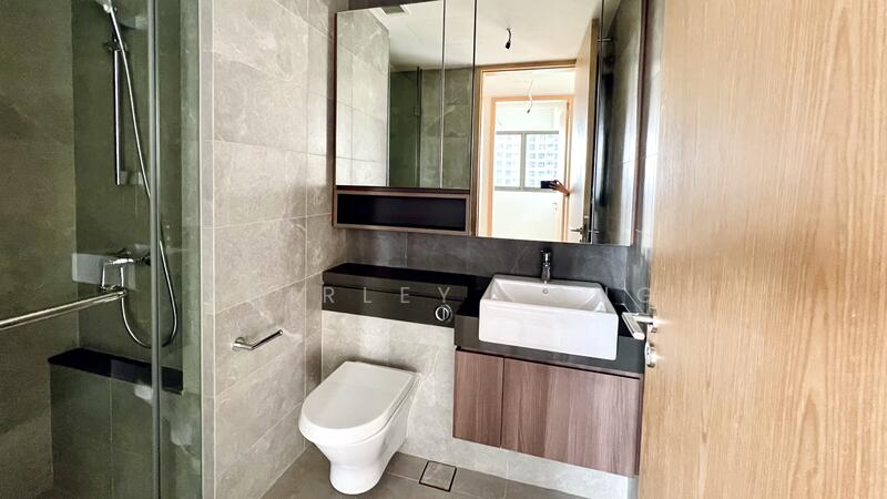 10 Hillview Rise photo 5