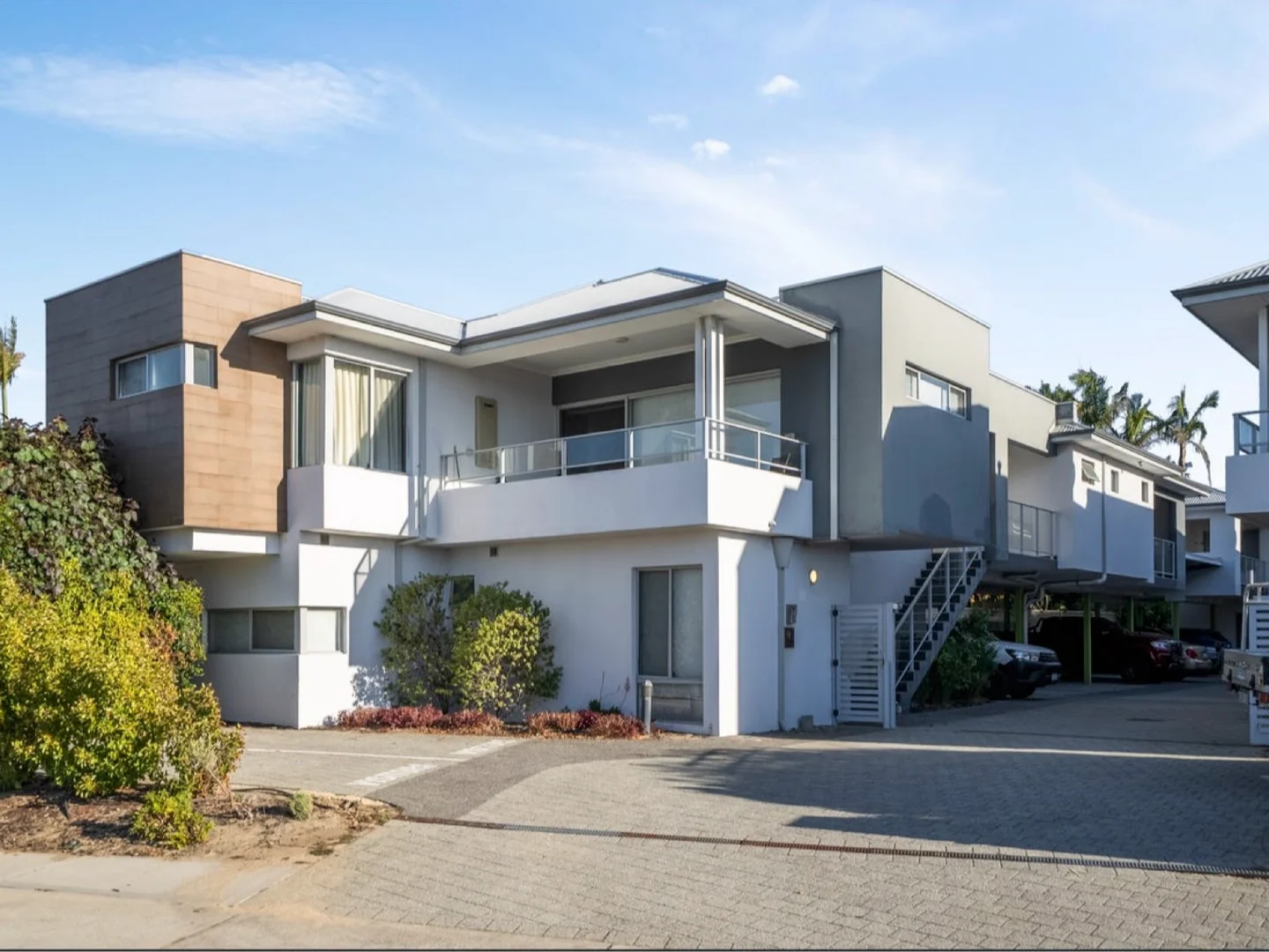 8/13 Belcastro Way, Madeley WA 6065