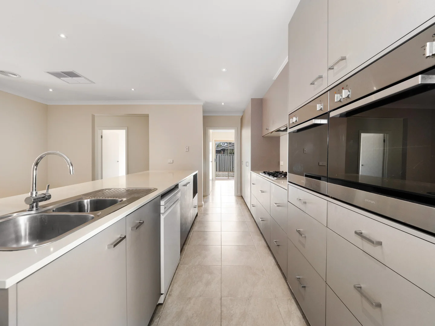 Additional image 5 of 34 Archers Field Drive, Cranbourne East VIC 3977