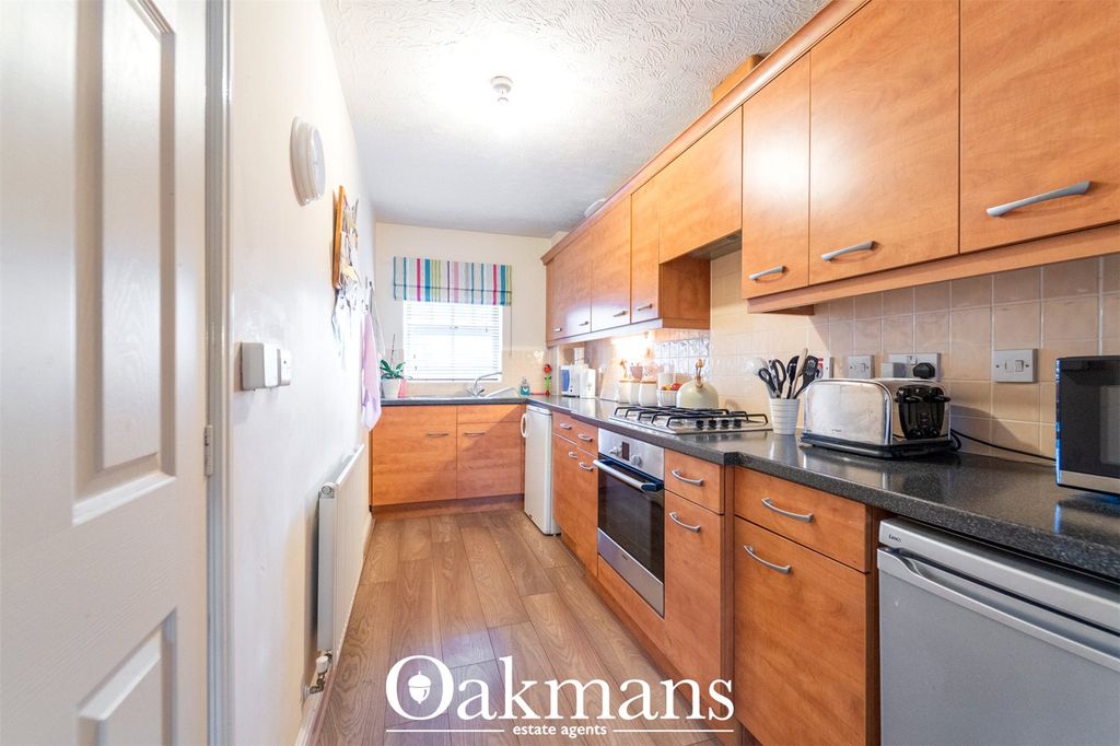 Additional image 6 of 2 bed flat for saleNewton Square, Bromsgrove, Worcestershire B60
