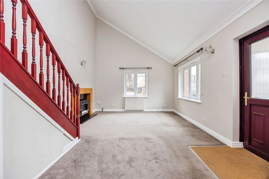 Additional image 3 of 3 bed maisonette for saleCastle Hill Court, Cross Lane, Bodmin, Cornwall PL31