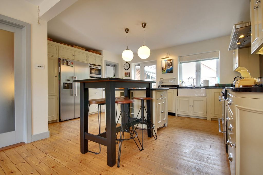 Additional image 5 of 4 bed detached bungalow for saleOberfield Road, Brockenhurst SO42