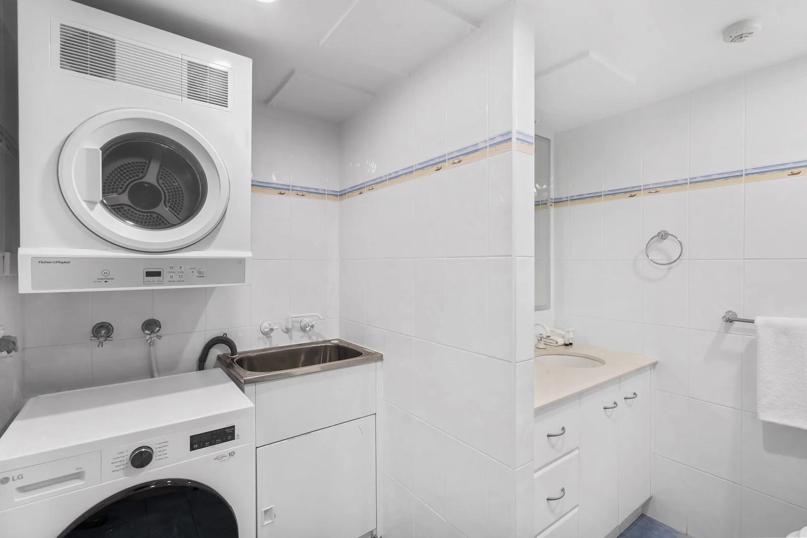 Additional image 8 of 801/10 Vista Street, Surfers Paradise QLD 4217