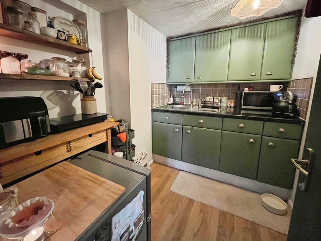 Additional image 10 of 1 bed flat for saleLodge Road, Feltwell IP26