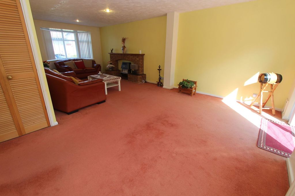 Additional image 6 of 5 bed detached house for saleNorth View Drive, Brierley Hill DY5