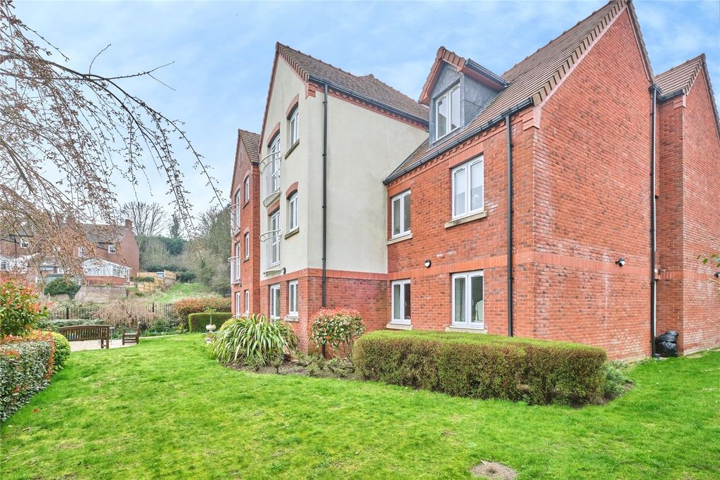 1 bed flat for saleFarthings Court, Bridgnorth WV16