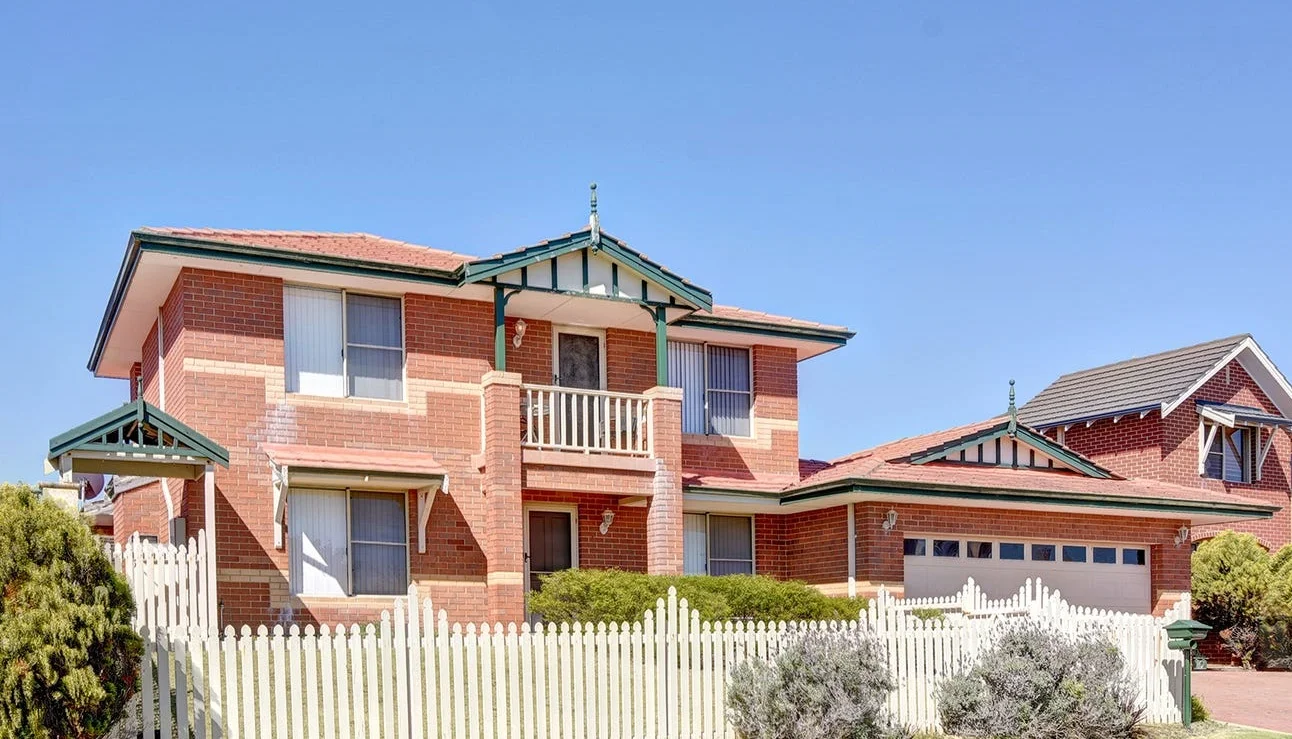 10 Beaumarks Court, Mindarie WA 6030