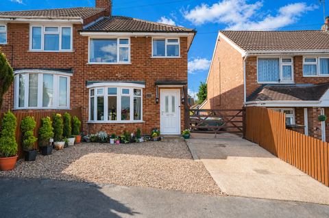 Dorset Avenue, Glenfield, Leicester, Leicestershire LE3