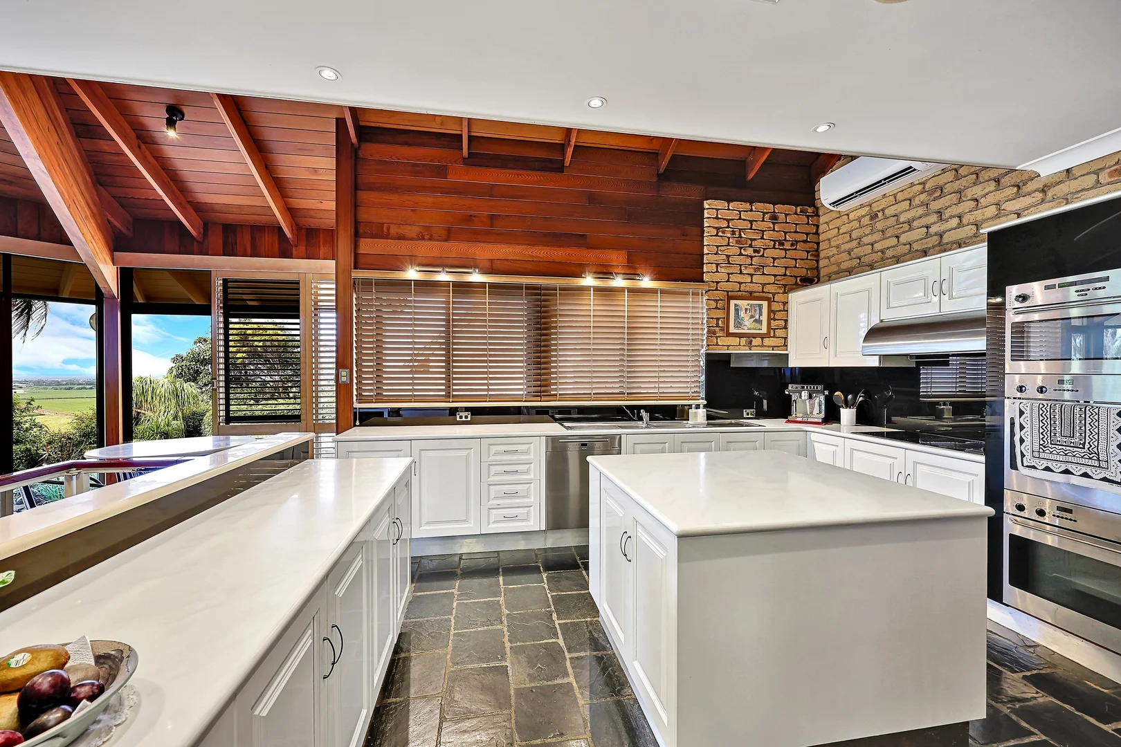 Additional image 3 of 44-46 Rehbein Avenue, Qunaba QLD 4670