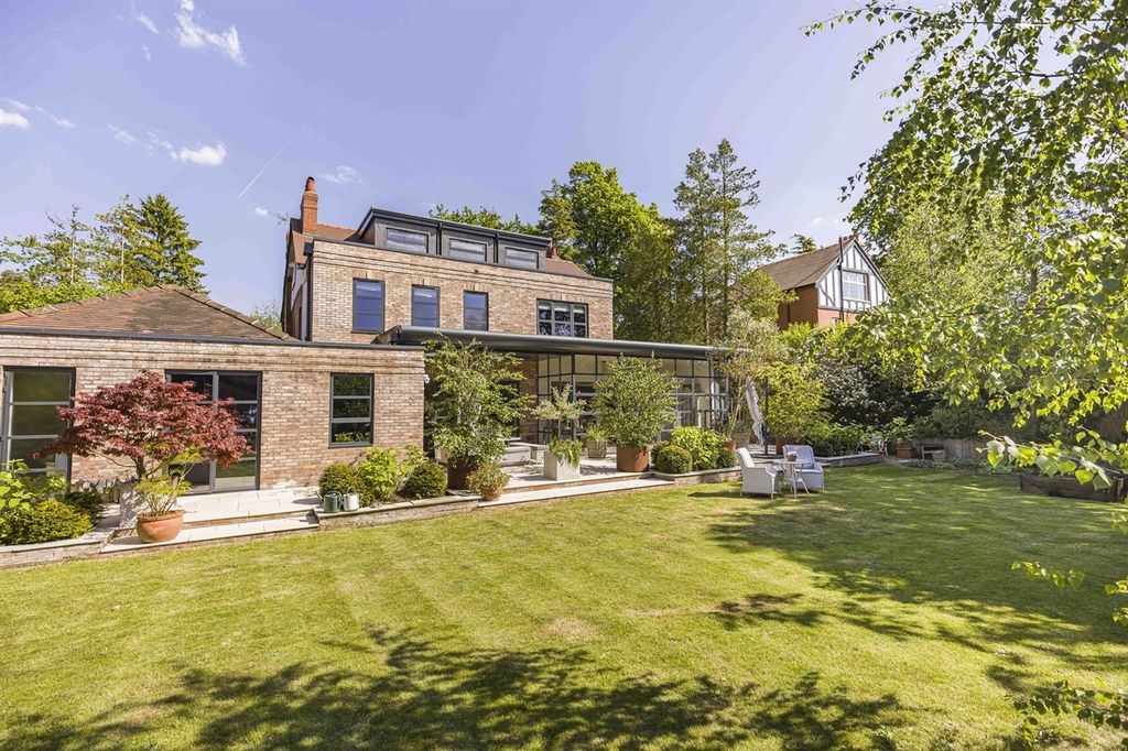 Additional image 3 of 5 bed detached house for saleAlan Drive, Hale WA15