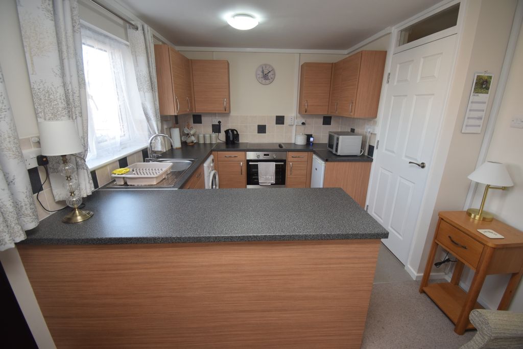 Additional image 4 of 2 bed flat for saleMiddlestream Close, Bridgwater TA6