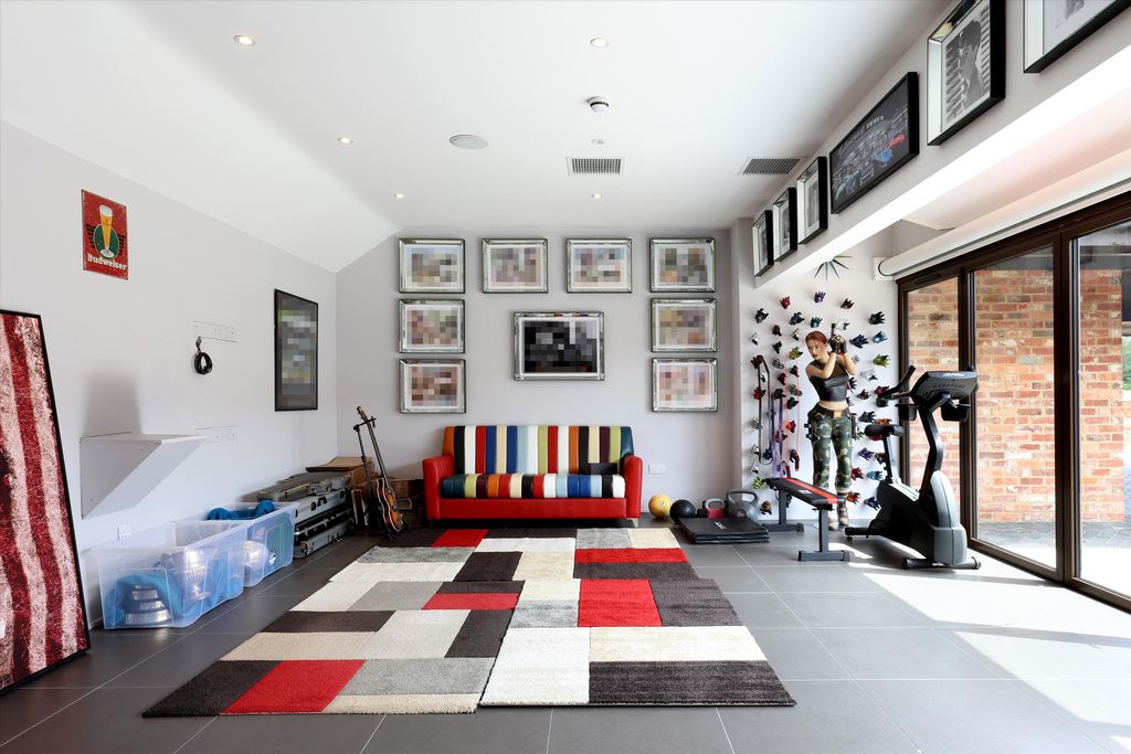 Additional image 26 of 5 bed farmhouse for saleBottle Lane, Warfield, Bracknell, Berkshire RG42