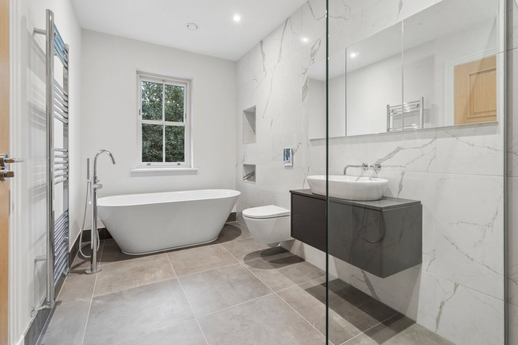 Additional image 15 of 5 bed country house for saleHedsor Road, Bourne End, Buckinghamshire SL8