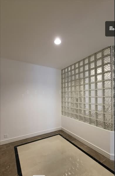 2 Leonie Hill Road photo 3