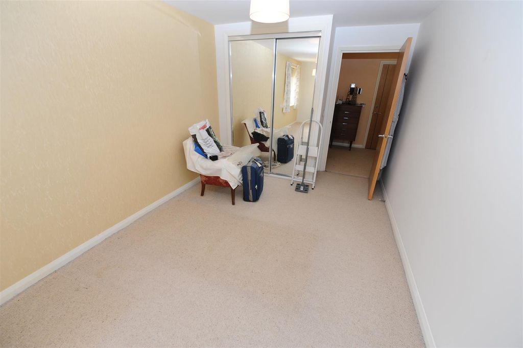 Additional image 7 of 1 bed flat for saleHighfield Road, Idle, Bradford BD10
